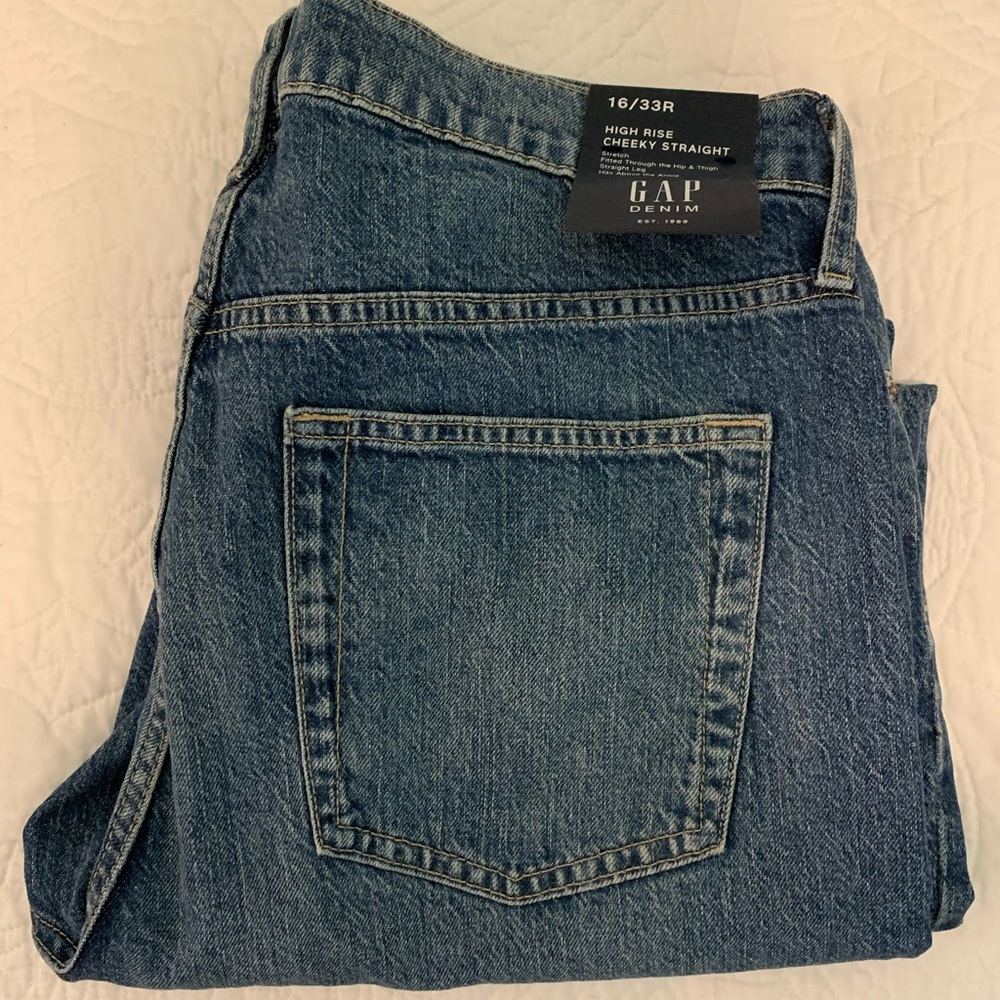 High Rise Cheeky Straight Gap Jeans